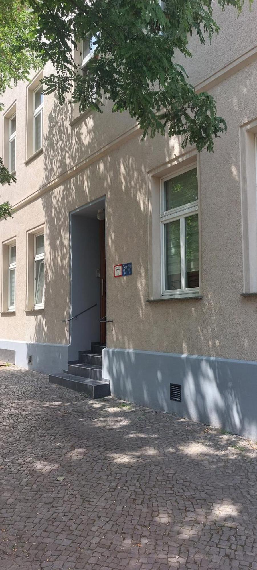 Ferienwohnung Am Bahnhof ベルンブルク エクステリア 写真