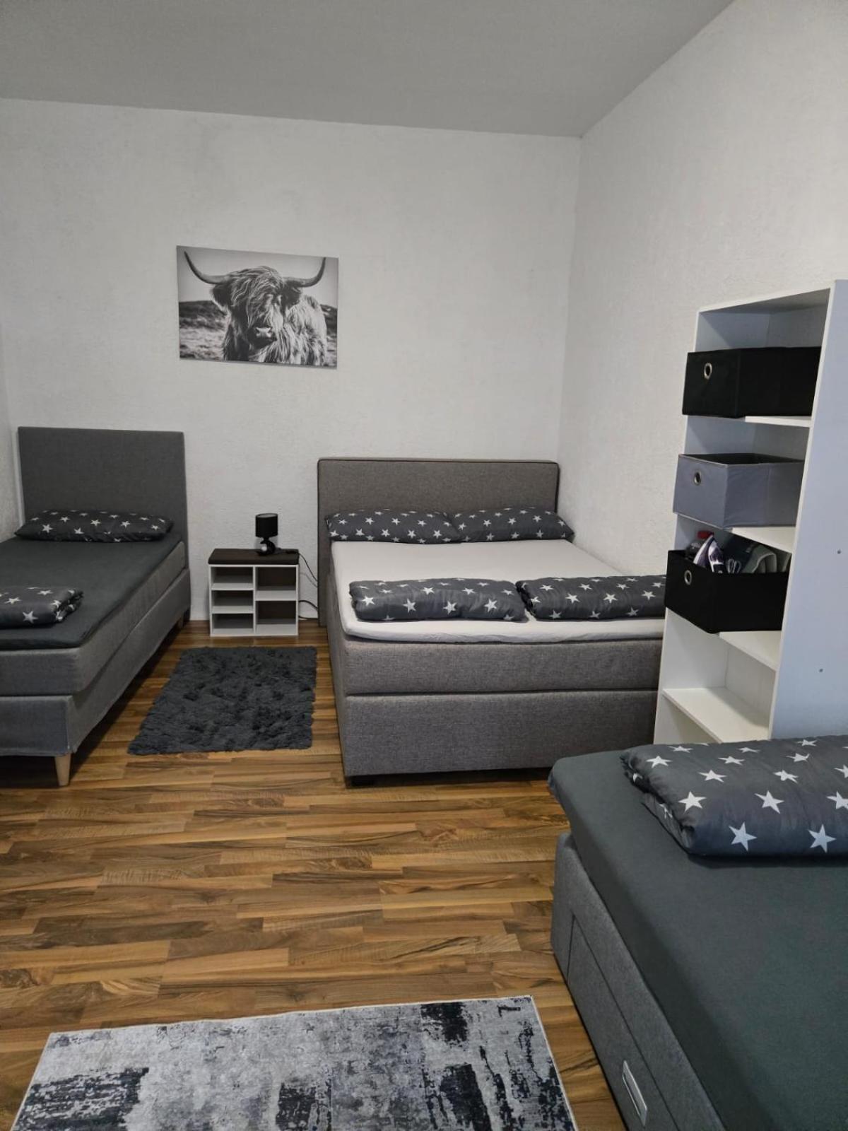 Ferienwohnung Am Bahnhof ベルンブルク エクステリア 写真